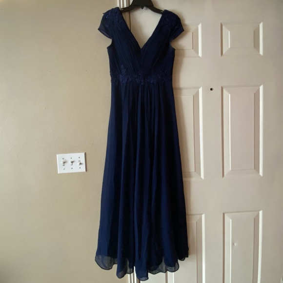 Dresses & Skirts - Vintage prom/formal gown